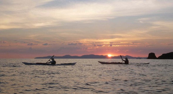 Sunrise paddlers